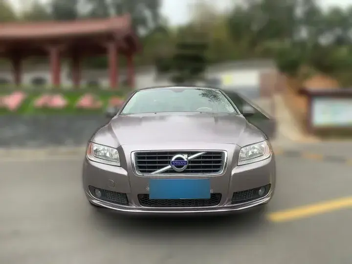 2011 Volvo S80L 2.0T 203HP L4 6DCT