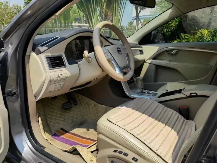 2011 Volvo S80L 2.0T 203HP L4 6DCT,autocango,china used car exporter,china ev exporter,chinese used car exporter,chinese used ev exporter