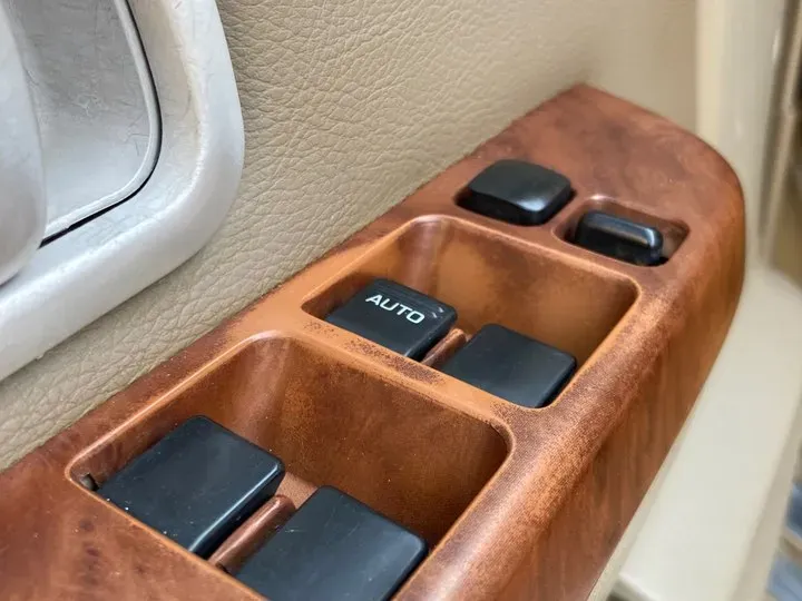 2011 Nissan D22 2.4L 150HP L4 5MT,autocango,china used car exporter,china ev exporter,chinese used car exporter,chinese used ev exporter