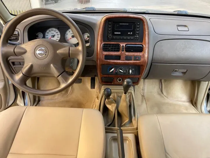 2011 Nissan D22 2.4L 150HP L4 5MT,autocango,china used car exporter,china ev exporter,chinese used car exporter,chinese used ev exporter