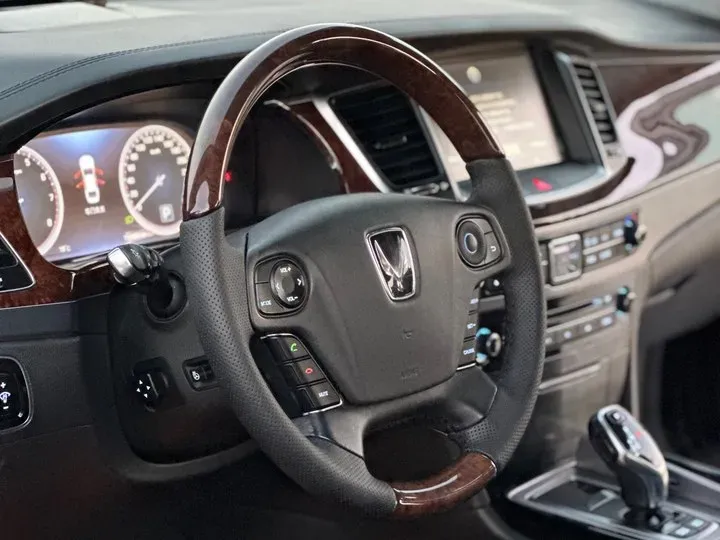 2014 Hyundai Equus 5.0L 430HP V8 8AT,autocango,china used car exporter,china ev exporter,chinese used car exporter,chinese used ev exporter