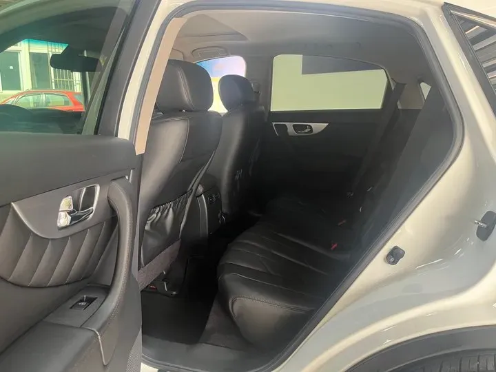 2011 Infiniti FX 3.5L 332HP V6 7AT,autocango,china used car exporter,china ev exporter,chinese used car exporter,chinese used ev exporter