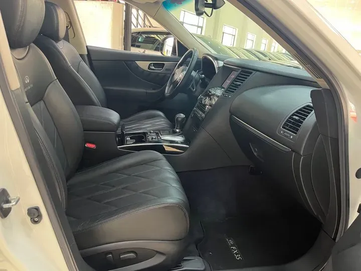 2011 Infiniti FX 3.5L 332HP V6 7AT,autocango,china used car exporter,china ev exporter,chinese used car exporter,chinese used ev exporter