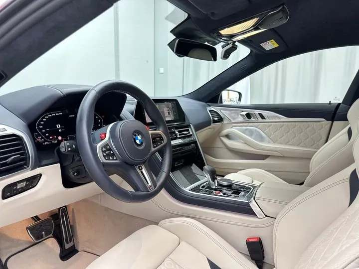 2022 BMW M8 4.4T 625HP V8 8AT,autocango,china used car exporter,china ev exporter,chinese used car exporter,chinese used ev exporter