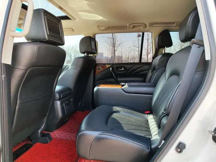 2016 Infiniti QX80 5.6L 398HP V8 7AT,autocango,china used car exporter,china ev exporter,chinese used car exporter,chinese used ev exporter