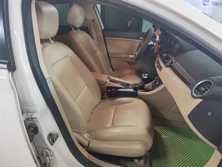 2014 Roewe e550 1.5L 109HP L4 2AT PHEV 11.8KWH,autocango,china used car exporter,china ev exporter,chinese used car exporter,chinese used ev exporter