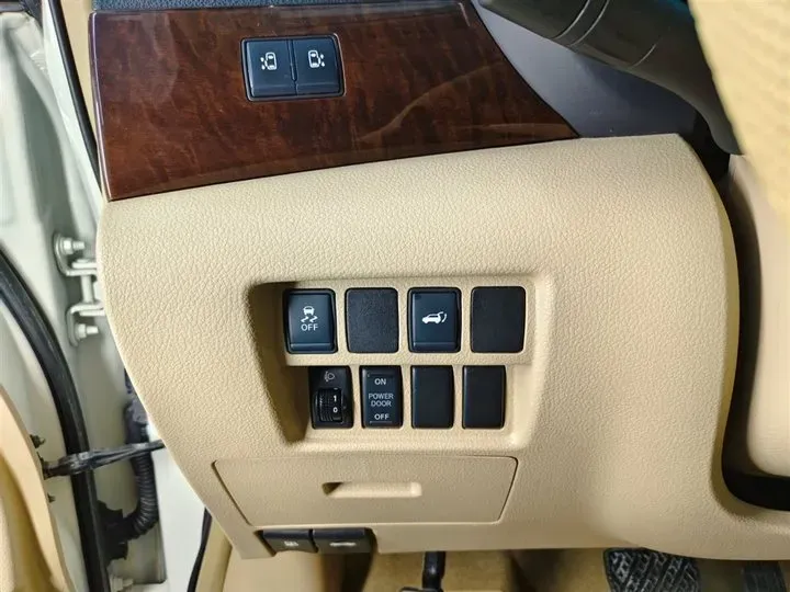 2015 Nissan Quest 3.5L 277HP V6 CVT,autocango,china used car exporter,china ev exporter,chinese used car exporter,chinese used ev exporter