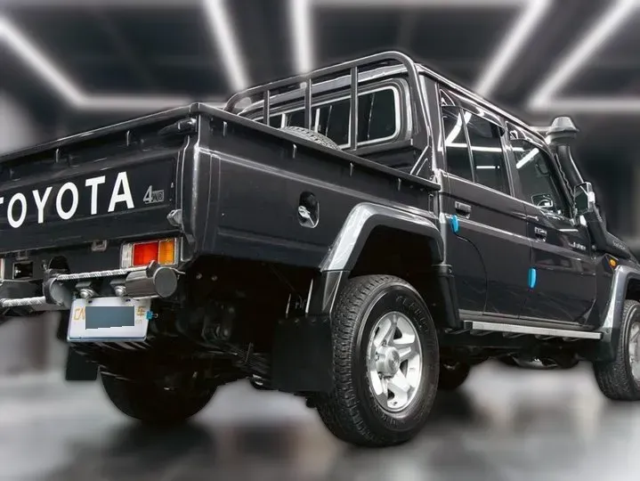 2005 Toyota Land Cruiser 4.5L 211HP L6 4AT,autocango,china used car exporter,china ev exporter,chinese used car exporter,chinese used ev exporter