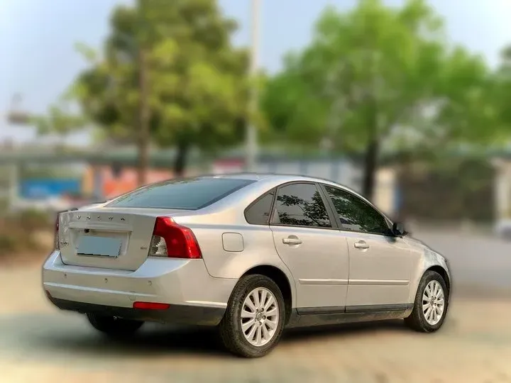 2009 Volvo S40 2.0L 141HP L4 6DCT,autocango,china used car exporter,china ev exporter,chinese used car exporter,chinese used ev exporter