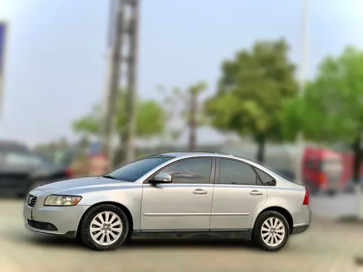 2009 Volvo S40 2.0L 141HP L4 6DCT,autocango,china used car exporter,china ev exporter,chinese used car exporter,chinese used ev exporter