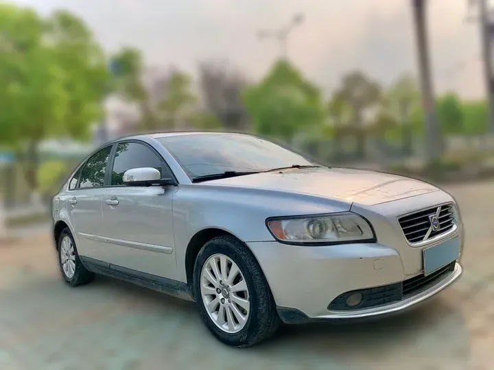 2009 Volvo S40 2.0L 141HP L4 6DCT,autocango,china used car exporter,china ev exporter,chinese used car exporter,chinese used ev exporter