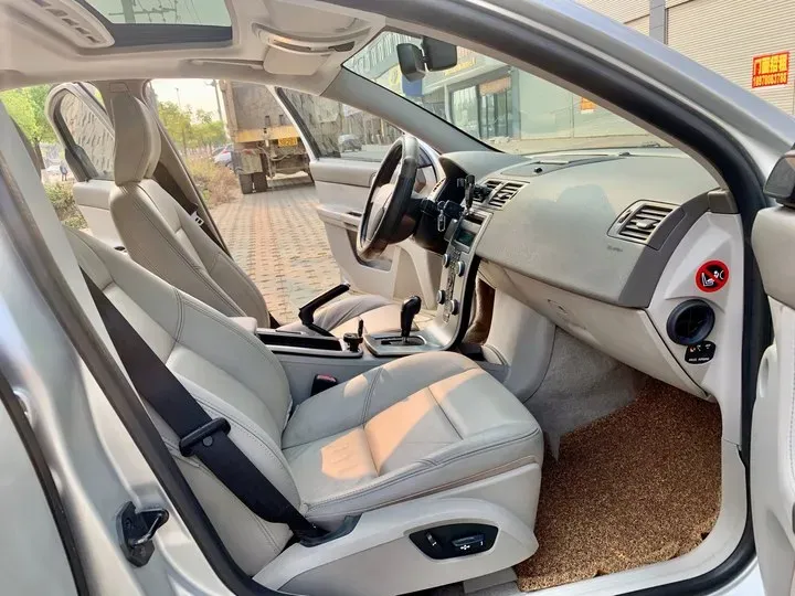 2009 Volvo S40 2.0L 141HP L4 6DCT,autocango,china used car exporter,china ev exporter,chinese used car exporter,chinese used ev exporter