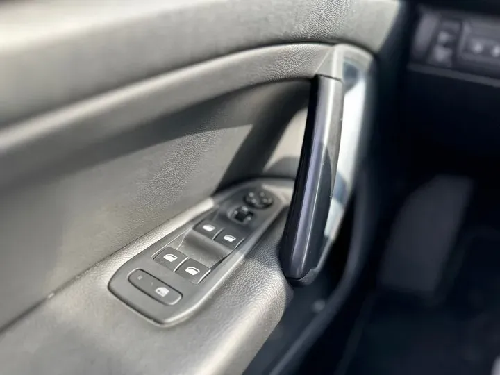 2015 Peugeot 308S 1.2T 136HP L3 6AT,autocango,china used car exporter,china ev exporter,chinese used car exporter,chinese used ev exporter