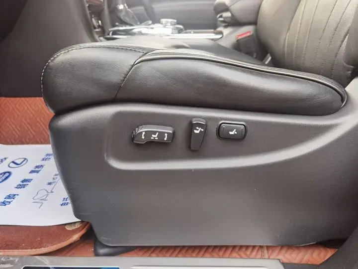 2013 Infiniti QX80 5.6L 398HP V8 7AT,autocango,china used car exporter,china ev exporter,chinese used car exporter,chinese used ev exporter