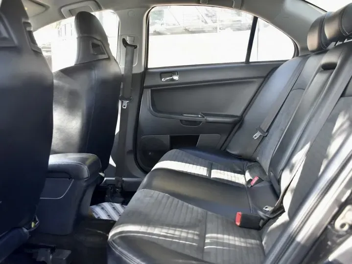 2008 Mitsubishi Lancer 2.0T 295HP L4 6DCT,autocango,china used car exporter,china ev exporter,chinese used car exporter,chinese used ev exporter