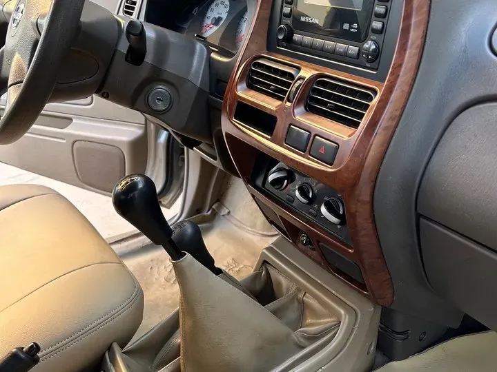 2011 Nissan D22 2.4L 150HP L4 5MT,autocango,china used car exporter,china ev exporter,chinese used car exporter,chinese used ev exporter