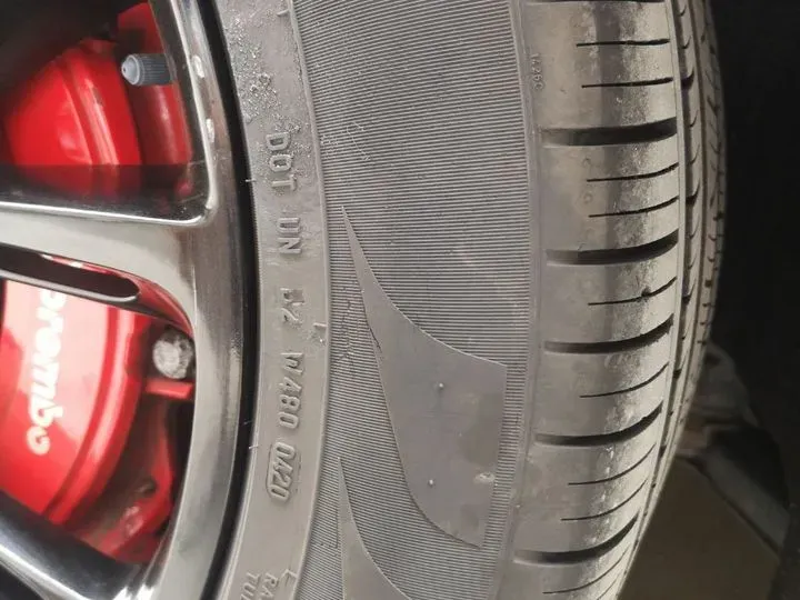 2013 Jeep Grand Cherokee SRT 6.4L 468HP V8 5AT,autocango,china used car exporter,china ev exporter,chinese used car exporter,chinese used ev exporter