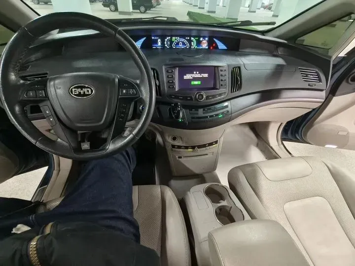 2014 BYD e6 BEV 57KWH,autocango,china used car exporter,china ev exporter,chinese used car exporter,chinese used ev exporter