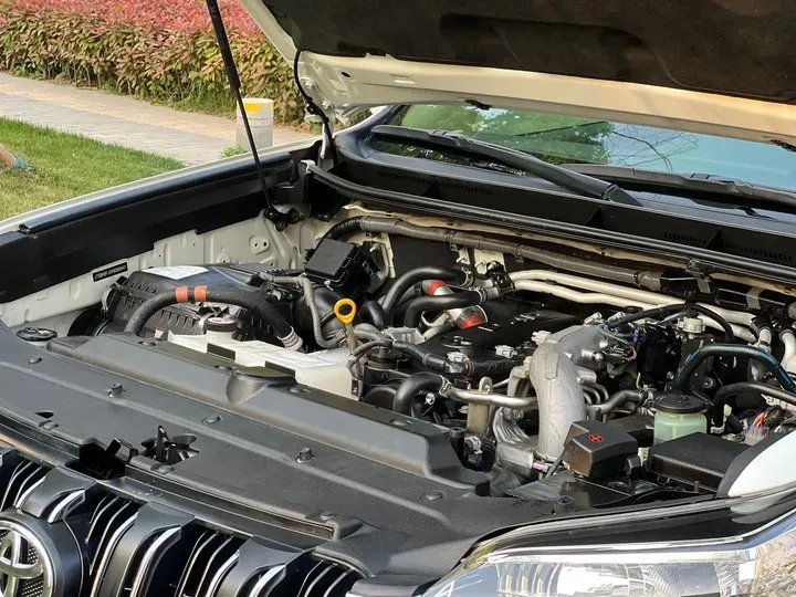 2004 Toyota Land Cruiser Prado 2.7L 163HP L4 5MT,autocango,china used car exporter,china ev exporter,chinese used car exporter,chinese used ev exporter