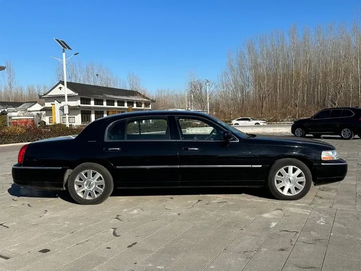 2014 Porsche 918 Spyder 4.6L 608HP V8 7DCT PHEV 6.8KWH,autocango,china used car exporter,china ev exporter,chinese used car exporter,chinese used ev exporter