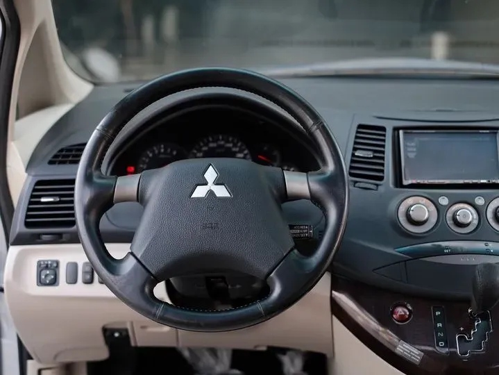 2007 Mitsubishi Grandis 2.4L 165HP L4 4AT,autocango,china used car exporter,china ev exporter,chinese used car exporter,chinese used ev exporter