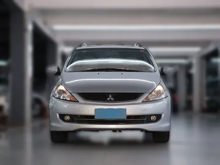 2007 Mitsubishi Grandis 2.4L 165HP L4 4AT,autocango,china used car exporter,china ev exporter,chinese used car exporter,chinese used ev exporter