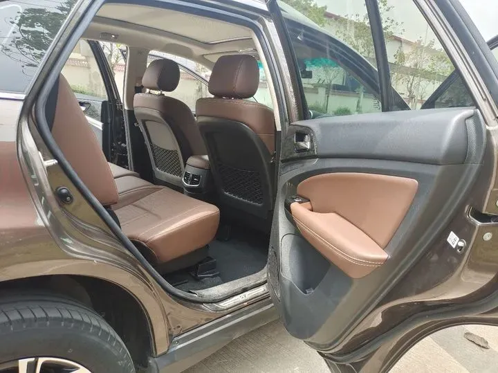 2017 BYD S7 2.0T 205HP L4 6DCT,autocango,china used car exporter,china ev exporter,chinese used car exporter,chinese used ev exporter