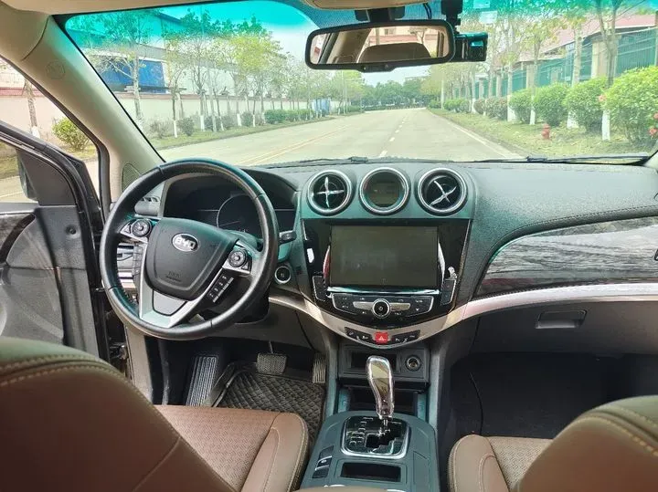 2017 BYD S7 2.0T 205HP L4 6DCT,autocango,china used car exporter,china ev exporter,chinese used car exporter,chinese used ev exporter