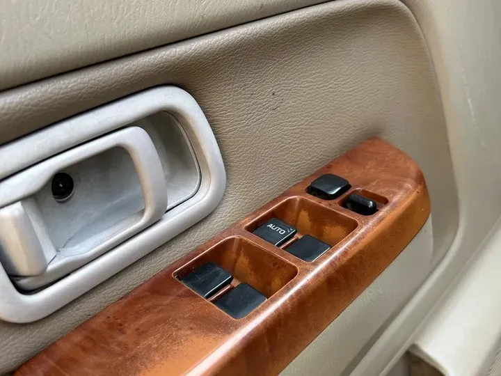 2011 Nissan D22 2.4L 150HP L4 5MT,autocango,china used car exporter,china ev exporter,chinese used car exporter,chinese used ev exporter