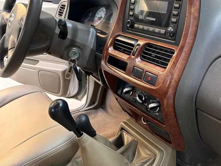 2011 Nissan D22 2.4L 150HP L4 5MT,autocango,china used car exporter,china ev exporter,chinese used car exporter,chinese used ev exporter