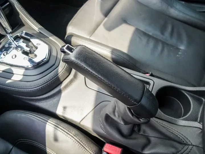 2011 Peugeot RCZ 1.6T 156HP L4 6AT,autocango,china used car exporter,china ev exporter,chinese used car exporter,chinese used ev exporter