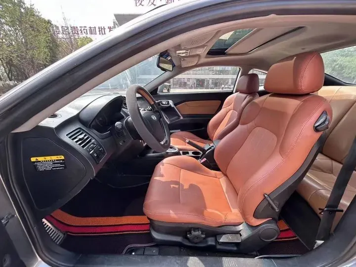 2004 Hyundai Coupe 2.0L 139HP L4 4AT,autocango,china used car exporter,china ev exporter,chinese used car exporter,chinese used ev exporter