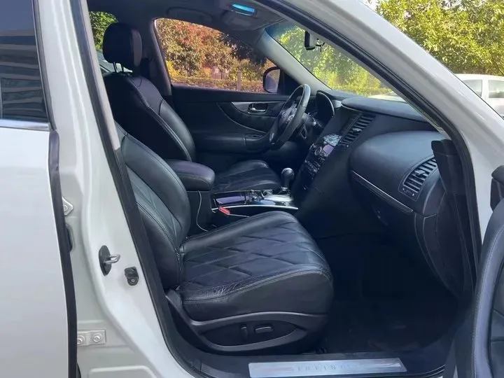 2010 Infiniti FX 3.5L 332HP V6 7AT,autocango,china used car exporter,china ev exporter,chinese used car exporter,chinese used ev exporter