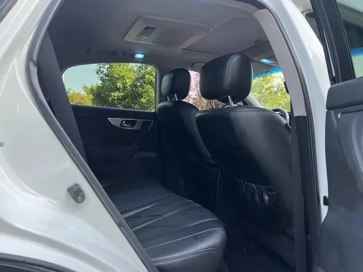 2010 Infiniti FX 3.5L 332HP V6 7AT,autocango,china used car exporter,china ev exporter,chinese used car exporter,chinese used ev exporter