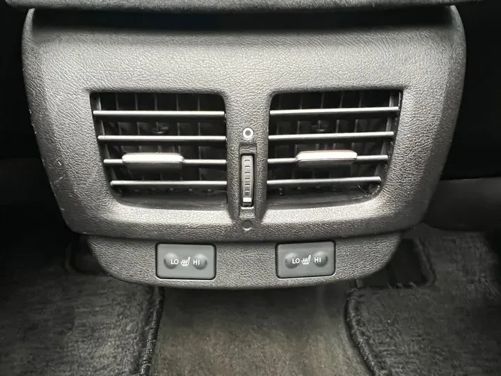 2012 Acura ZDX 3.7L 309HP V6 6AT,autocango,china used car exporter,china ev exporter,chinese used car exporter,chinese used ev exporter