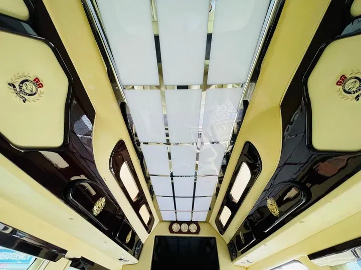 2011 Ford E350 5.4L 258HP V8 5AT,autocango,china used car exporter,china ev exporter,chinese used car exporter,chinese used ev exporter