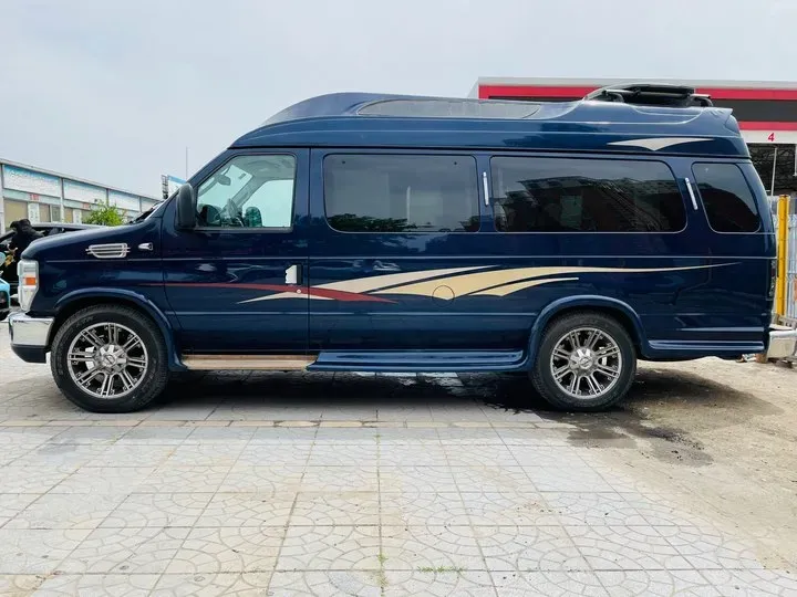 2011 Ford E350 5.4L 258HP V8 5AT,autocango,china used car exporter,china ev exporter,chinese used car exporter,chinese used ev exporter