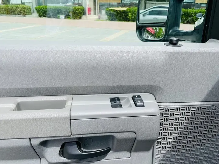 2011 Ford E350 5.4L 258HP V8 5AT,autocango,china used car exporter,china ev exporter,chinese used car exporter,chinese used ev exporter