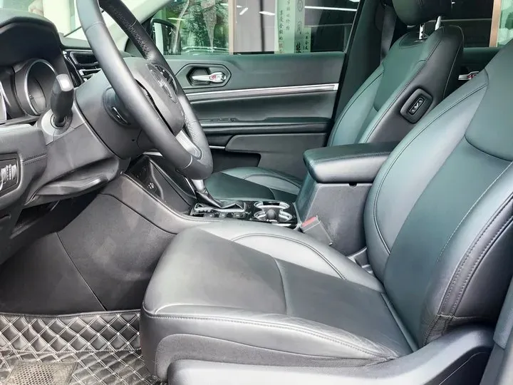 2018 Jeep Commander 2.0T 265HP L4 9AT,autocango,china used car exporter,china ev exporter,chinese used car exporter,chinese used ev exporter