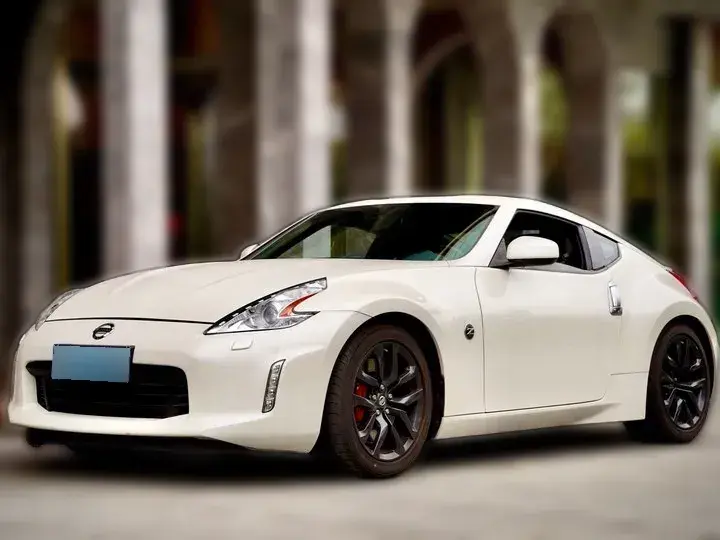 2015 Nissan 370Z 3.7L 328HP V6 7AT