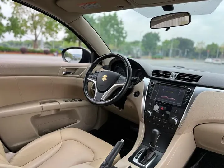 2011 Suzuki Kizashi 2.4L 178HP L4 CVT,autocango,china used car exporter,china ev exporter,chinese used car exporter,chinese used ev exporter