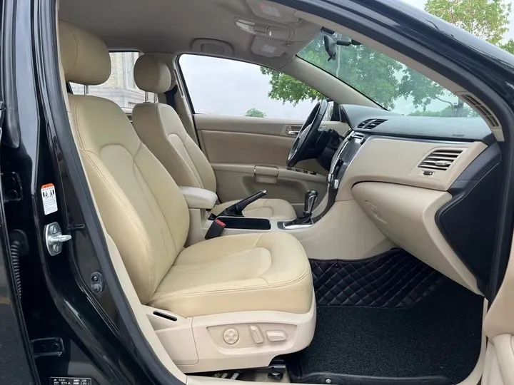 2011 Suzuki Kizashi 2.4L 178HP L4 CVT,autocango,china used car exporter,china ev exporter,chinese used car exporter,chinese used ev exporter