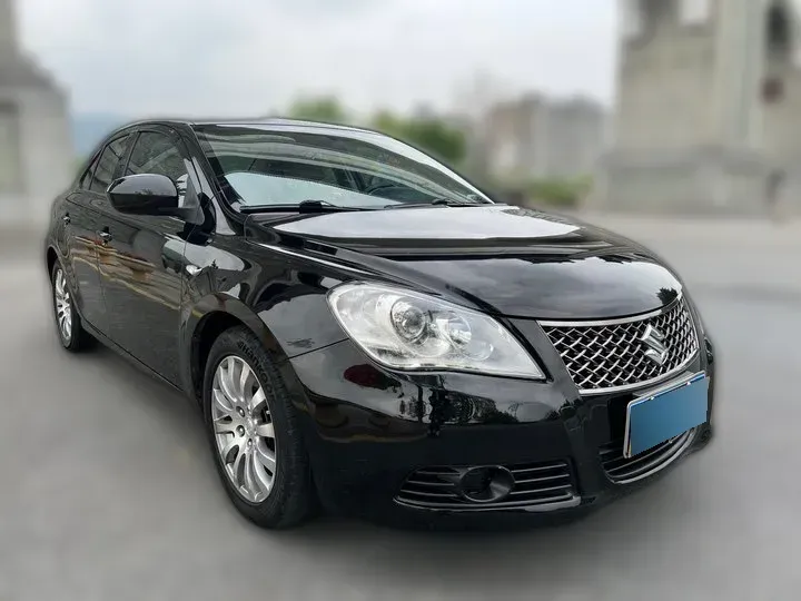 2011 Suzuki Kizashi 2.4L 178HP L4 CVT,autocango,china used car exporter,china ev exporter,chinese used car exporter,chinese used ev exporter