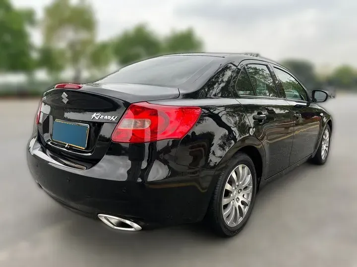 2011 Suzuki Kizashi 2.4L 178HP L4 CVT,autocango,china used car exporter,china ev exporter,chinese used car exporter,chinese used ev exporter