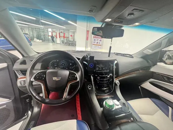 2017 Cadillac ESCALADE 6.2L 426HP V8 8AT,autocango,china used car exporter,china ev exporter,chinese used car exporter,chinese used ev exporter