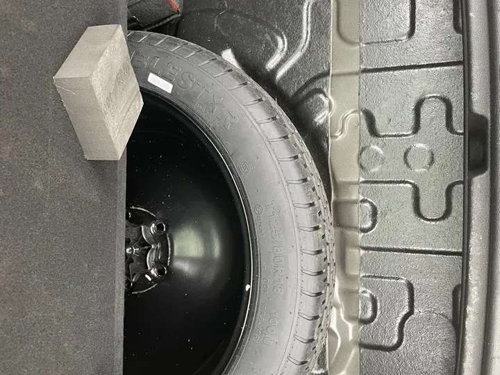 2022 Geely Azkarra 1.8T 184HP L4 7DCT,autocango,china used car exporter,china ev exporter,chinese used car exporter,chinese used ev exporter