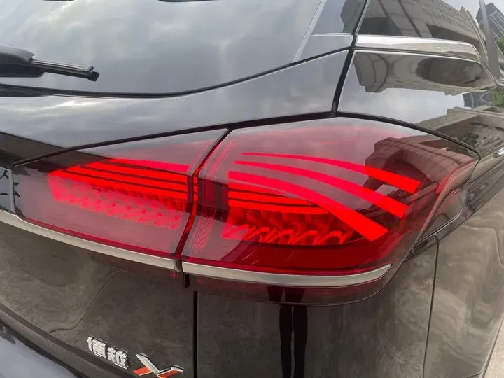 2022 Geely Azkarra 1.8T 184HP L4 7DCT,autocango,china used car exporter,china ev exporter,chinese used car exporter,chinese used ev exporter