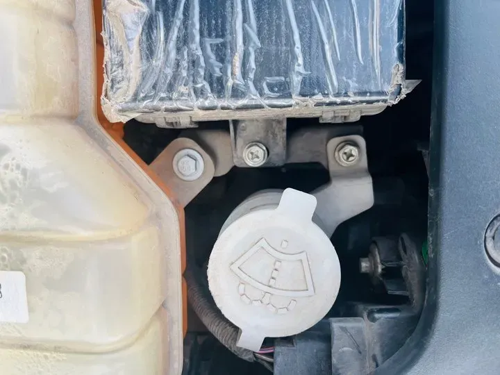 2019 DongFeng Fengon Fengon E3 Range Extended 84HP REEV 17.28KWH,autocango,china used car exporter,china ev exporter,chinese used car exporter,chinese used ev exporter