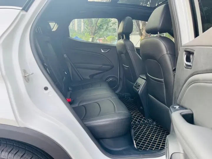 2019 DongFeng Fengon Fengon E3 Range Extended 84HP REEV 17.28KWH,autocango,china used car exporter,china ev exporter,chinese used car exporter,chinese used ev exporter