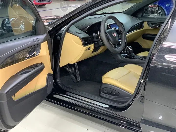 2014 Cadillac ATS 2.0T 276HP L4 6AT,autocango,china used car exporter,china ev exporter,chinese used car exporter,chinese used ev exporter